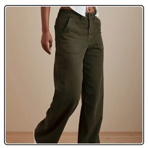 American Eagle Dreamy Drape Stretch wide leg pants Size 10 long.